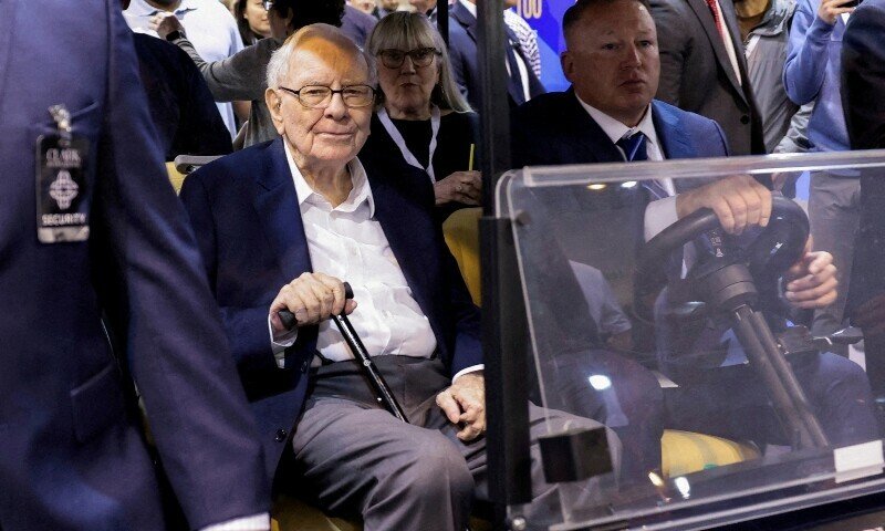 warren buffett, steps down, Greg Abel, trade war