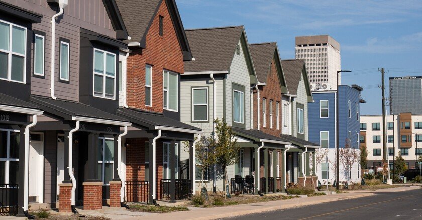 Housing Data Signals Trouble Ahead Despite Easing Trade Tensions